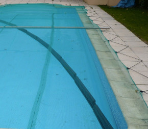 Filet anti feuille pour piscine sans fixation - Sud Environnement