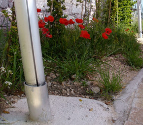 Poteau d'ombrage télescopique avec fourreau à bétonner Poteau d'ombrage télescopique avec fourreau à bétonner