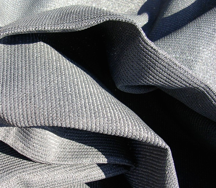 Couleur Anthracite - Voile Concave 4 x 3 - Perméable