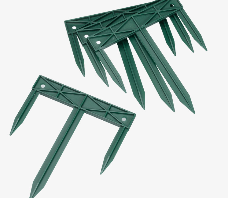 Lot de 4 griffes de fixation au sol