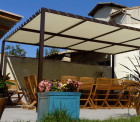 Toile d'ombrage pergola 5x4m imperméable avec œillets à poser sur une structure