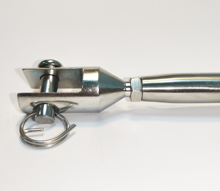 Chape d'un ridoir en inox Chape d'un ridoir en inox