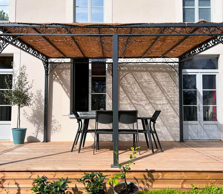 Toile d'ombrage coco sur pergola Toile d'ombrage coco sur pergola