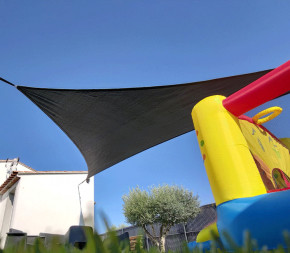 Voile Concave 4 x 4 X 5.6 - Imperméable Voile Concave 4 x 4 X 5.6 - Imperméable