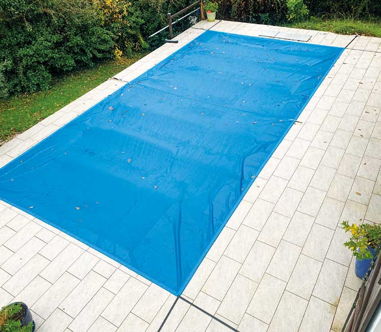 Couverture d'hivernage pour piscine et volet roulant Couverture d'hivernage pour piscine et volet roulant
