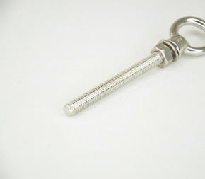 Anneau d'ancrage traversant