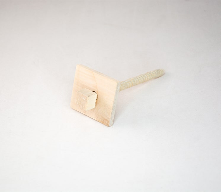 agrafes en bois paillage