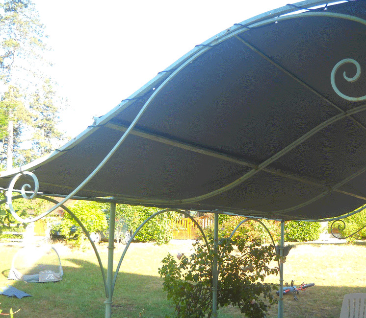 Toile d'ombrage pergola 3x3m imperméable avec œillets à poser sur une structure
