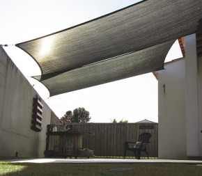 Voile d'ombrage rectangulaire 6x4m perméable à suspendre