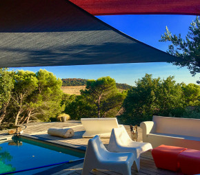 Voile d'ombrage triangulaire anthracite terracotta