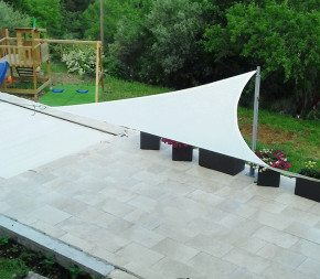Voile d'ombrage triangulaire creme