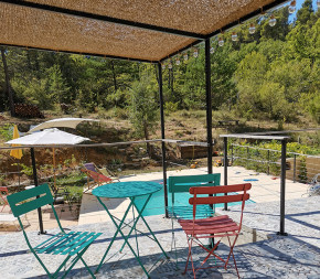 Toile d'ombrage coco sur pergola Toile d'ombrage coco sur pergola