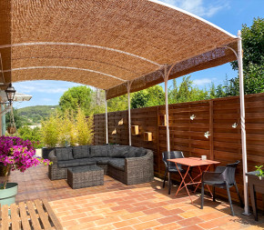 Toile d'ombrage coco sur pergola Toile d'ombrage coco sur pergola
